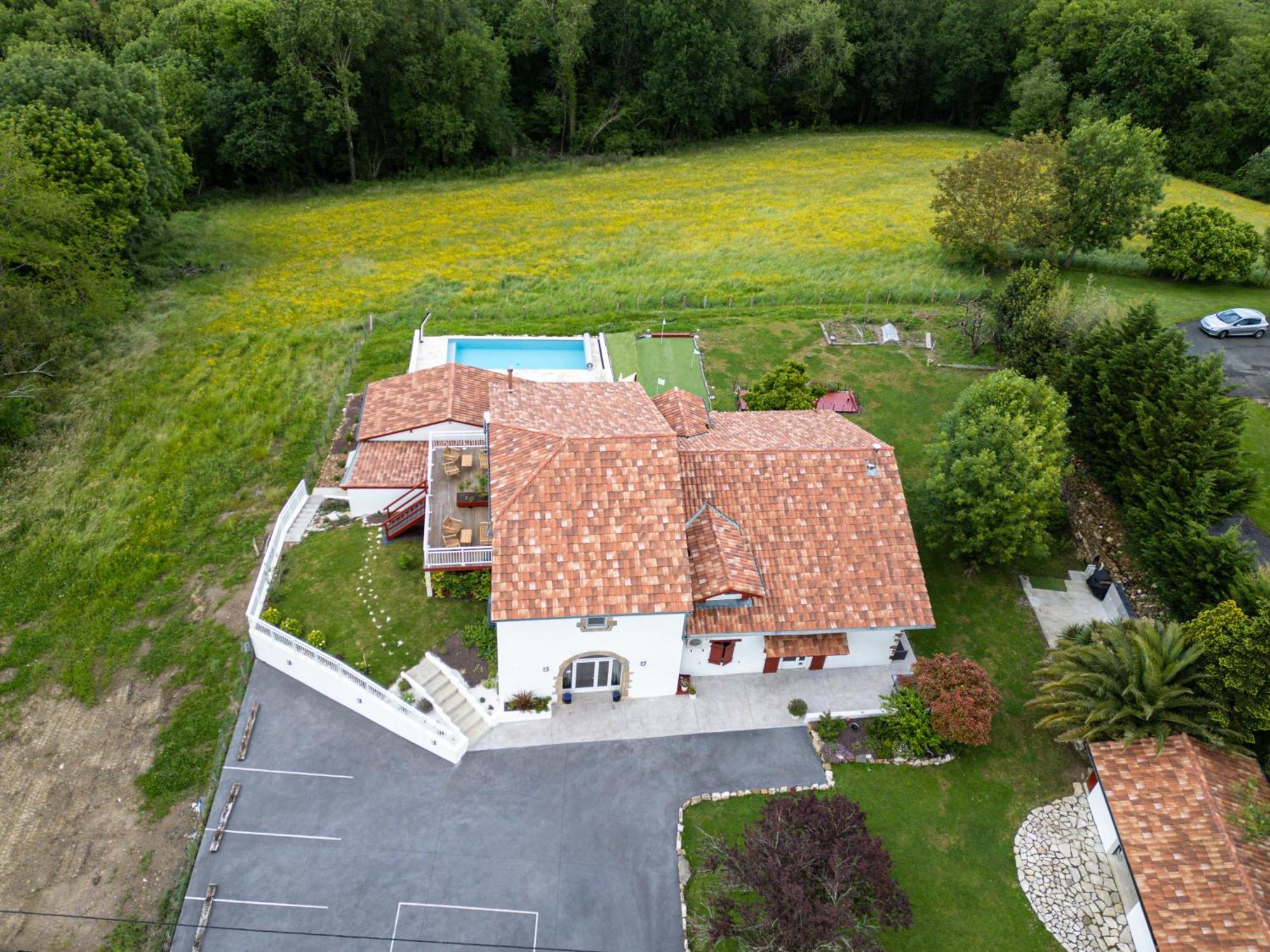 Bed & Breakfast Perbos 1556 La Bastide-Clairence Exterior foto